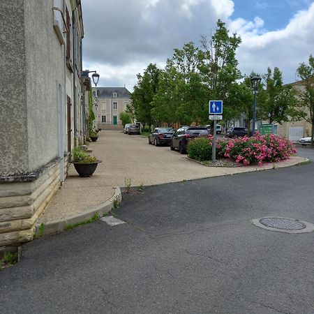 Une Chouette Maison Arcay  Exterior foto
